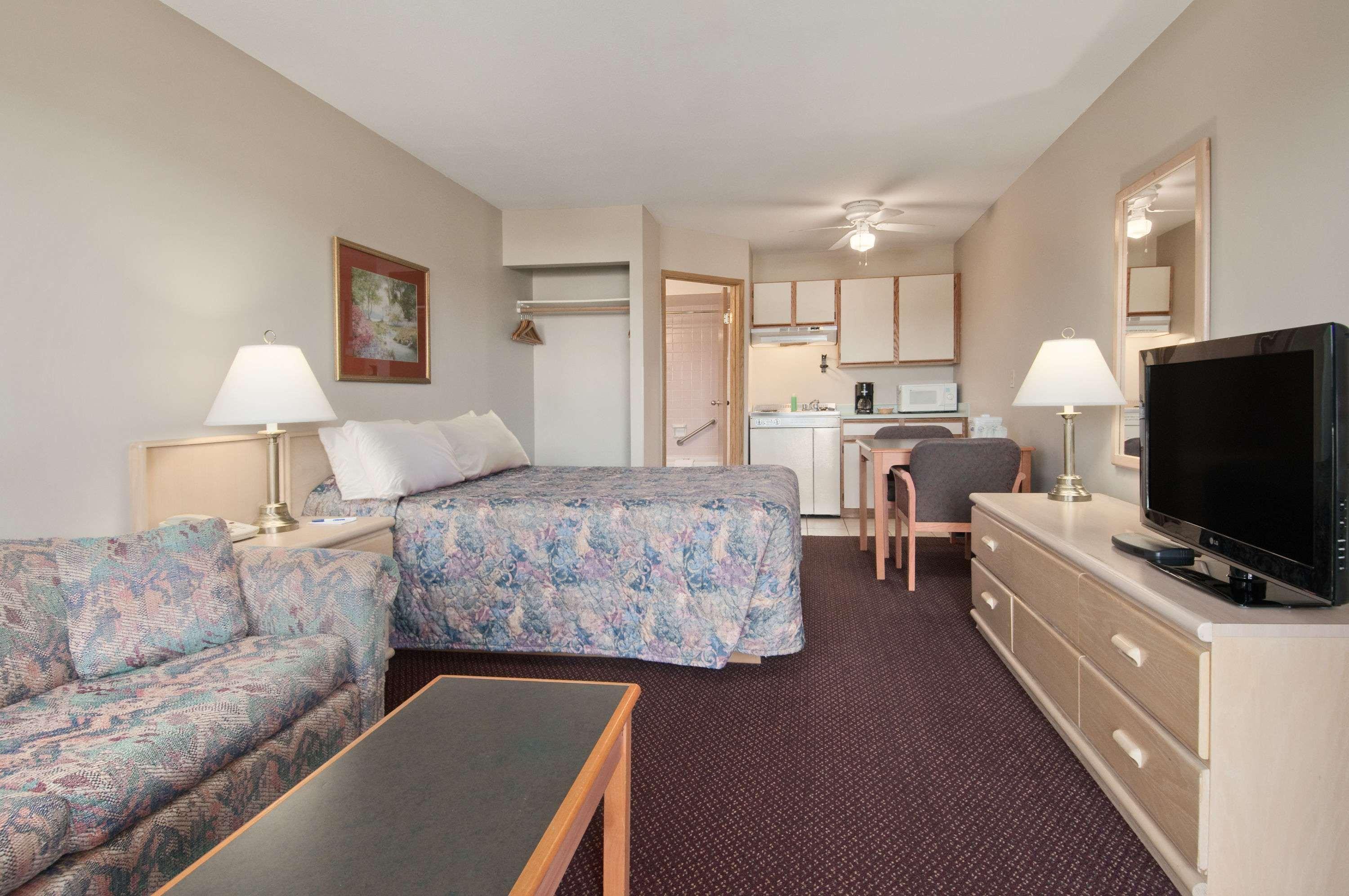 Coast Courtenay Hotel Exterior foto