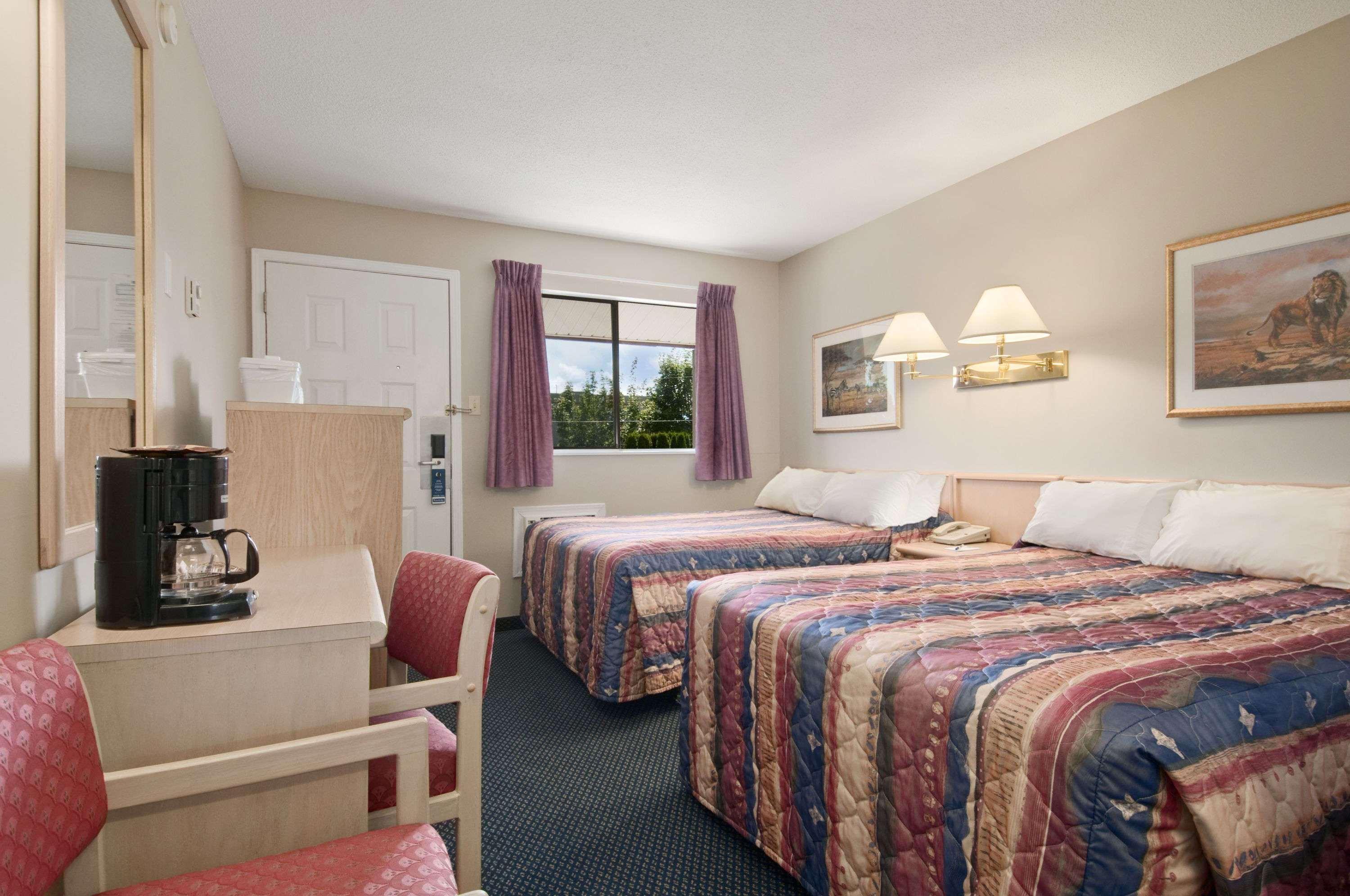 Coast Courtenay Hotel Exterior foto