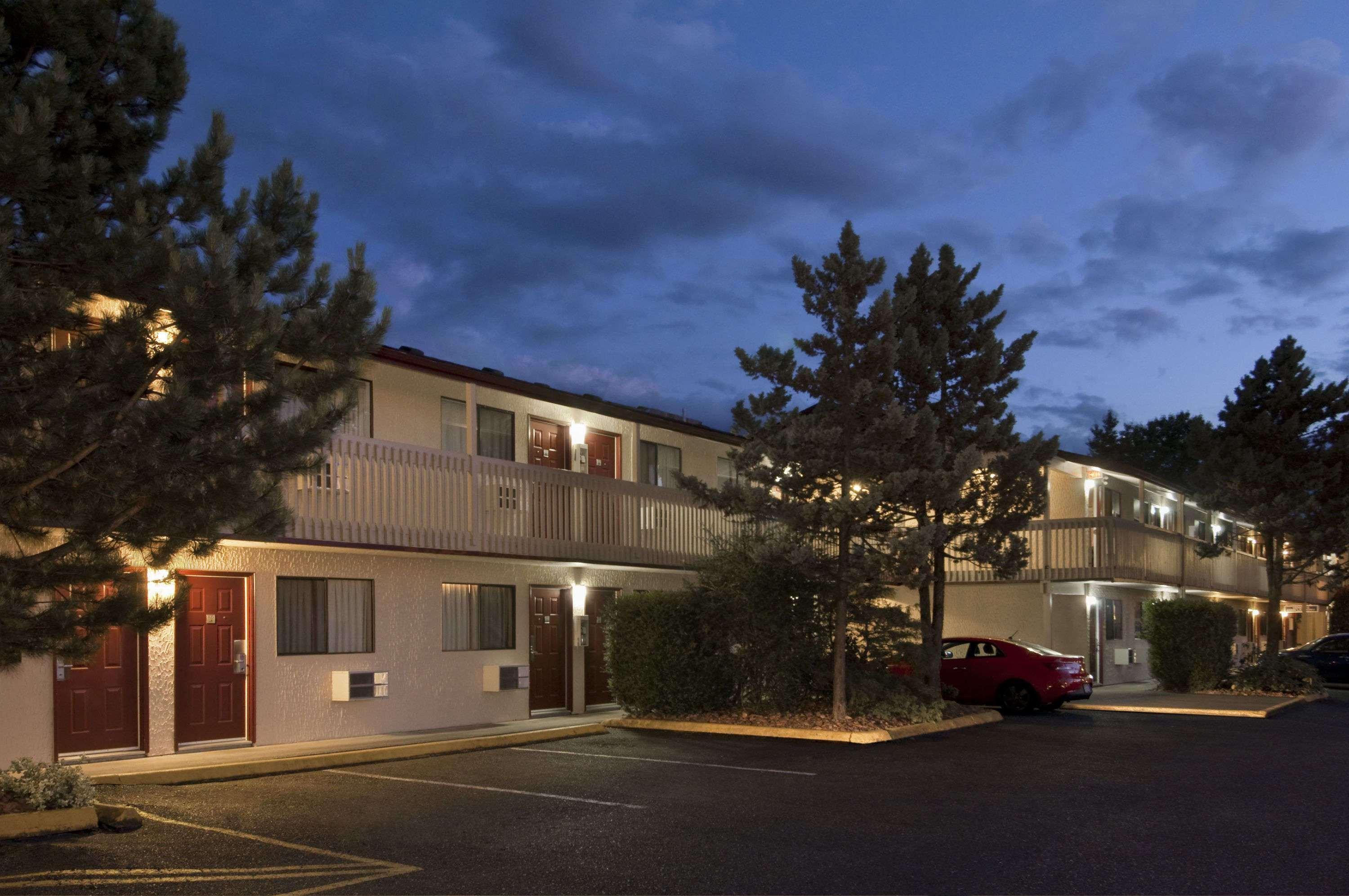 Coast Courtenay Hotel Exterior foto