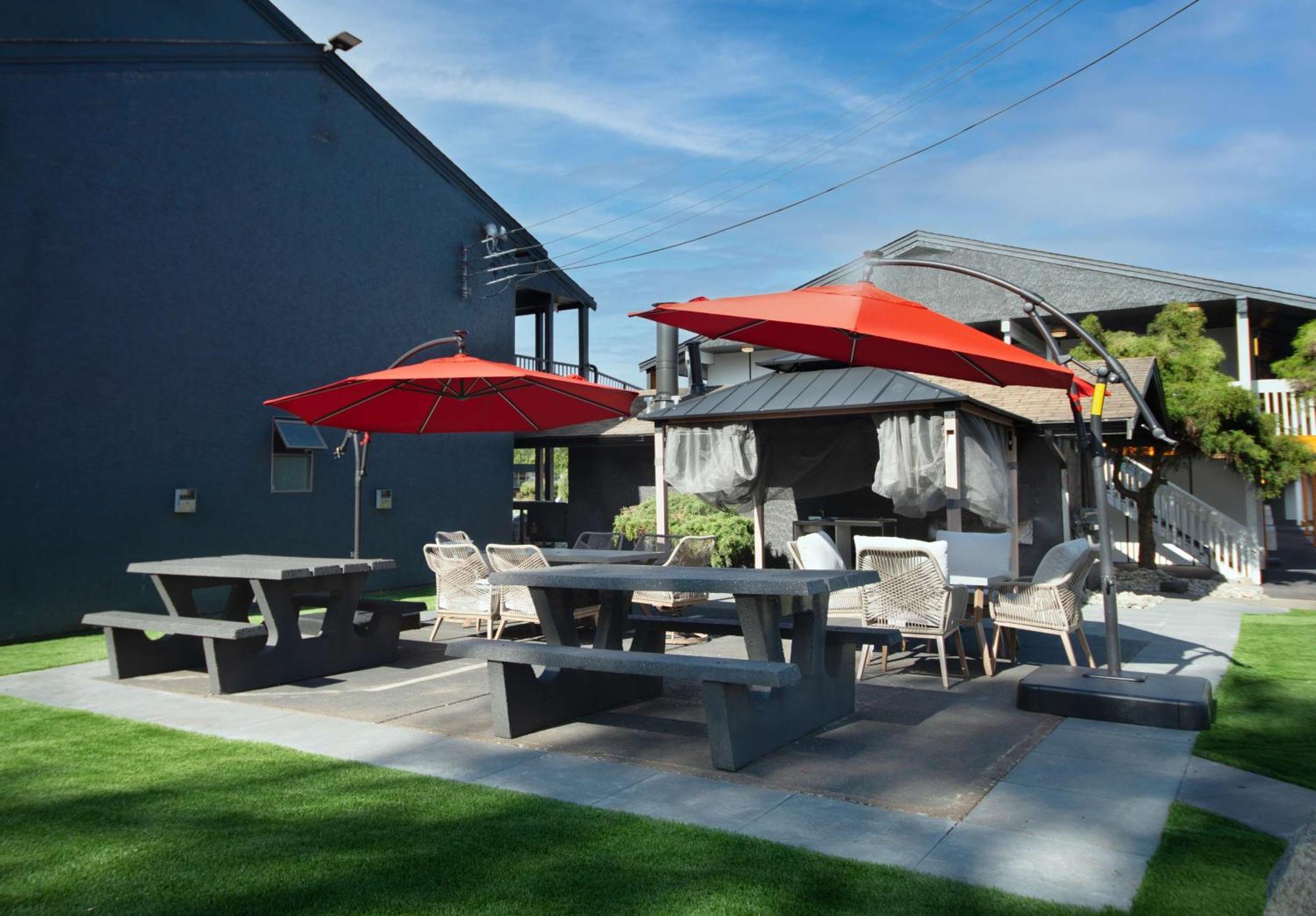 Coast Courtenay Hotel Exterior foto